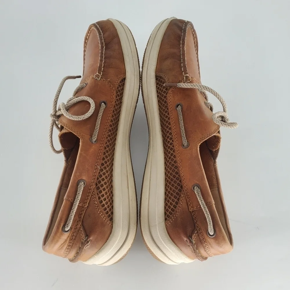 Sperry tan leather
